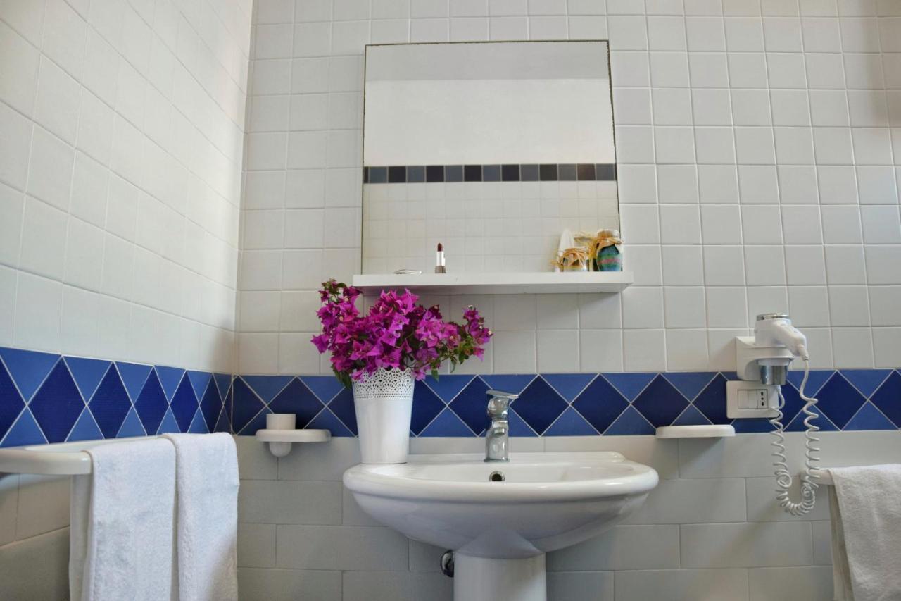 Favignana Casa Vacanza Orsola ภายนอก รูปภาพ